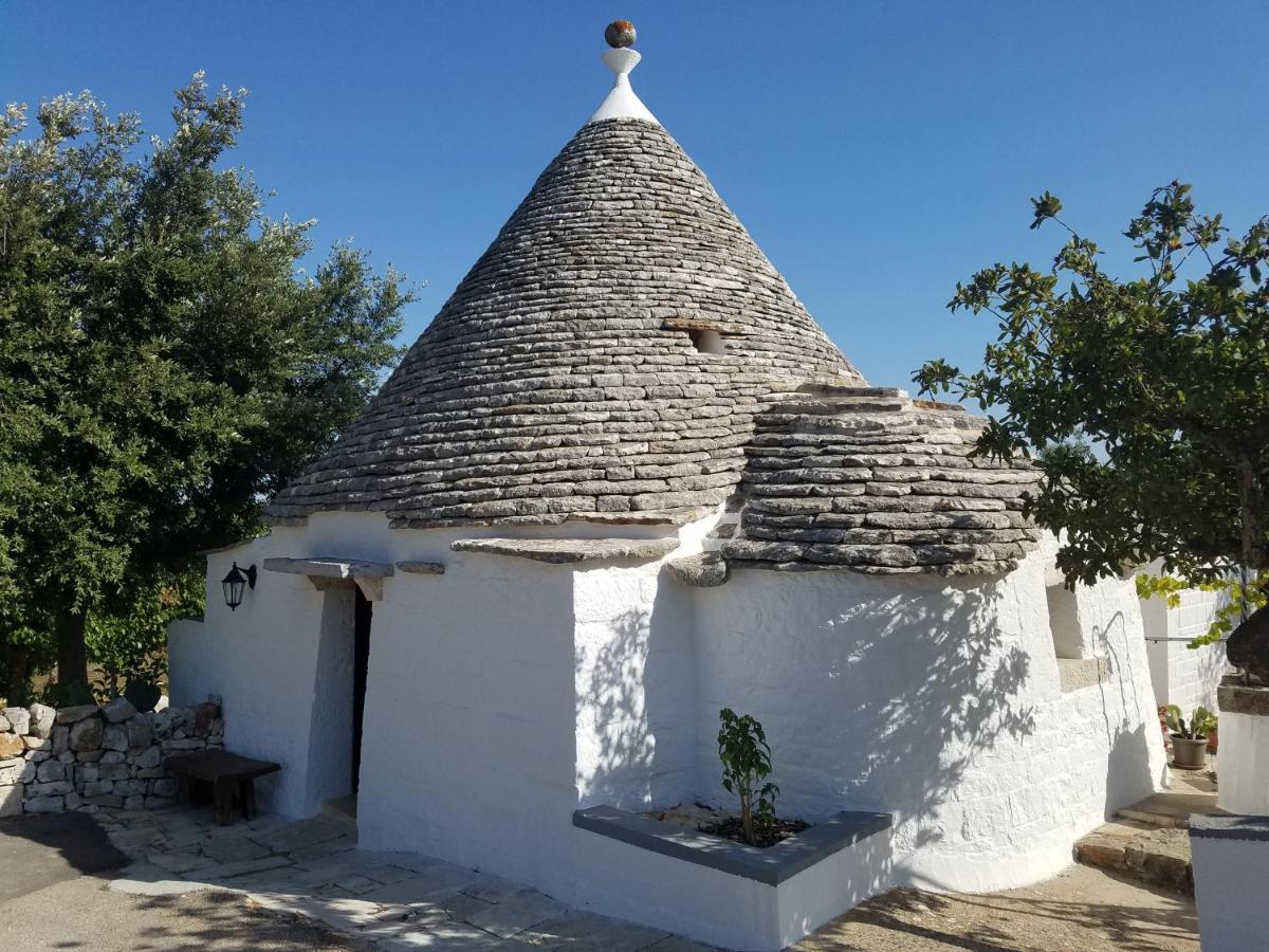 Antico Trullo Immerso Nella Campagna *
